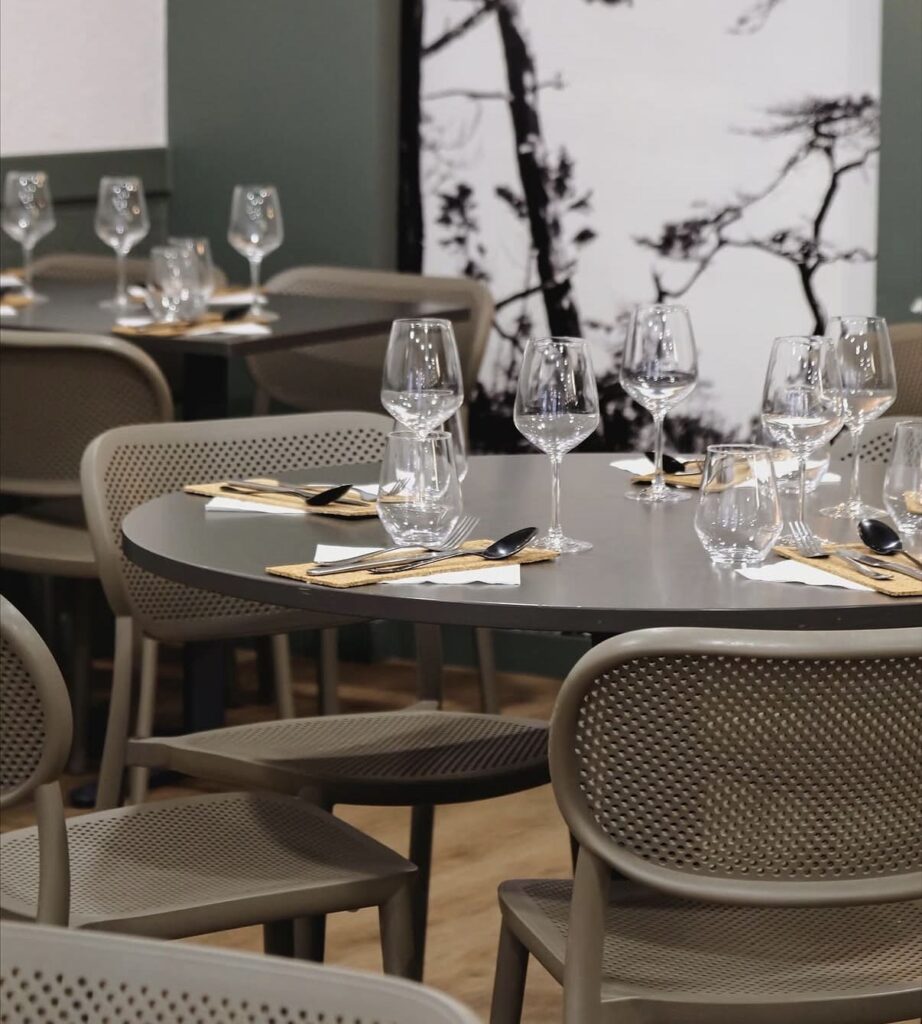 La salle du restaurant le Momentum à la Citadelle de Besançon