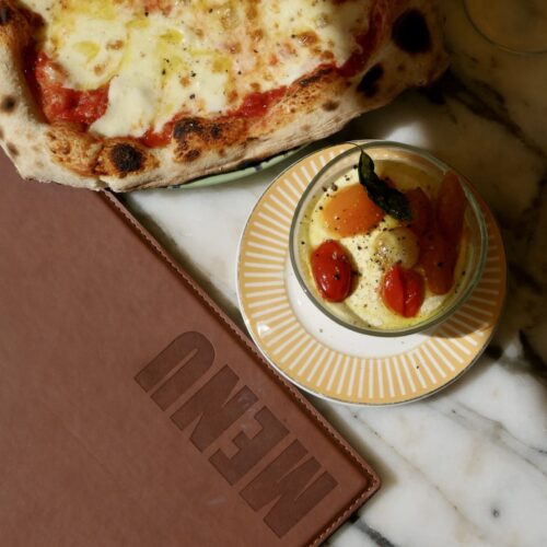 Pizza Quattro Formaggi et panna cotta de burrata du restaurant et épicerie italienne Dolce Testa à la Teste-de-Buch.