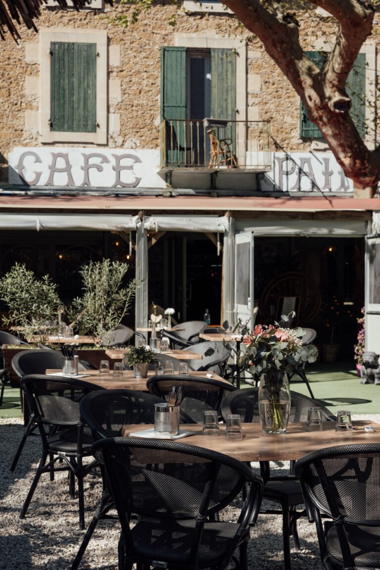 L'extérieur du Relais Des Garrigues