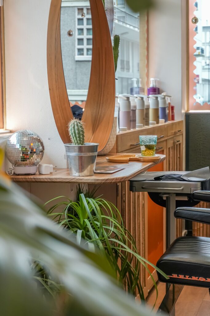 Des fauteuils du salon Raphaelle au Havre