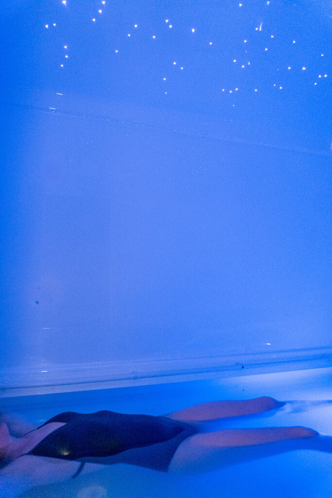 Le bassin de flottaison du centre Oscaria
