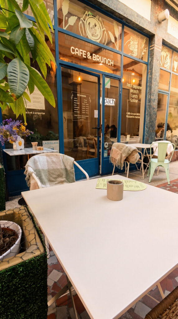 terrasse et devanture Apach'