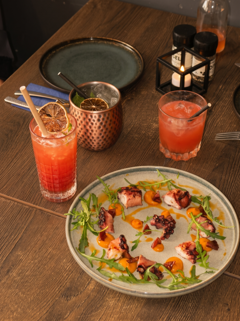 Le poulpe et cocktails chez French Taperia