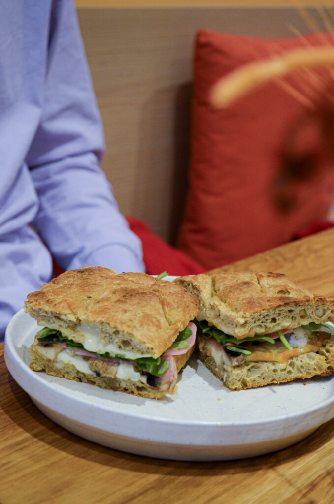 Un panino du jour du coffee shop/cantine Amuni Café à Tours