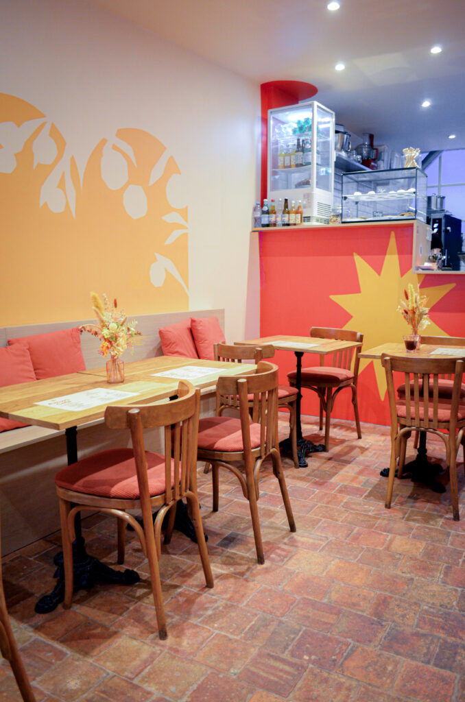 La salle du coffee shop/cantine Amuni Café à Tours