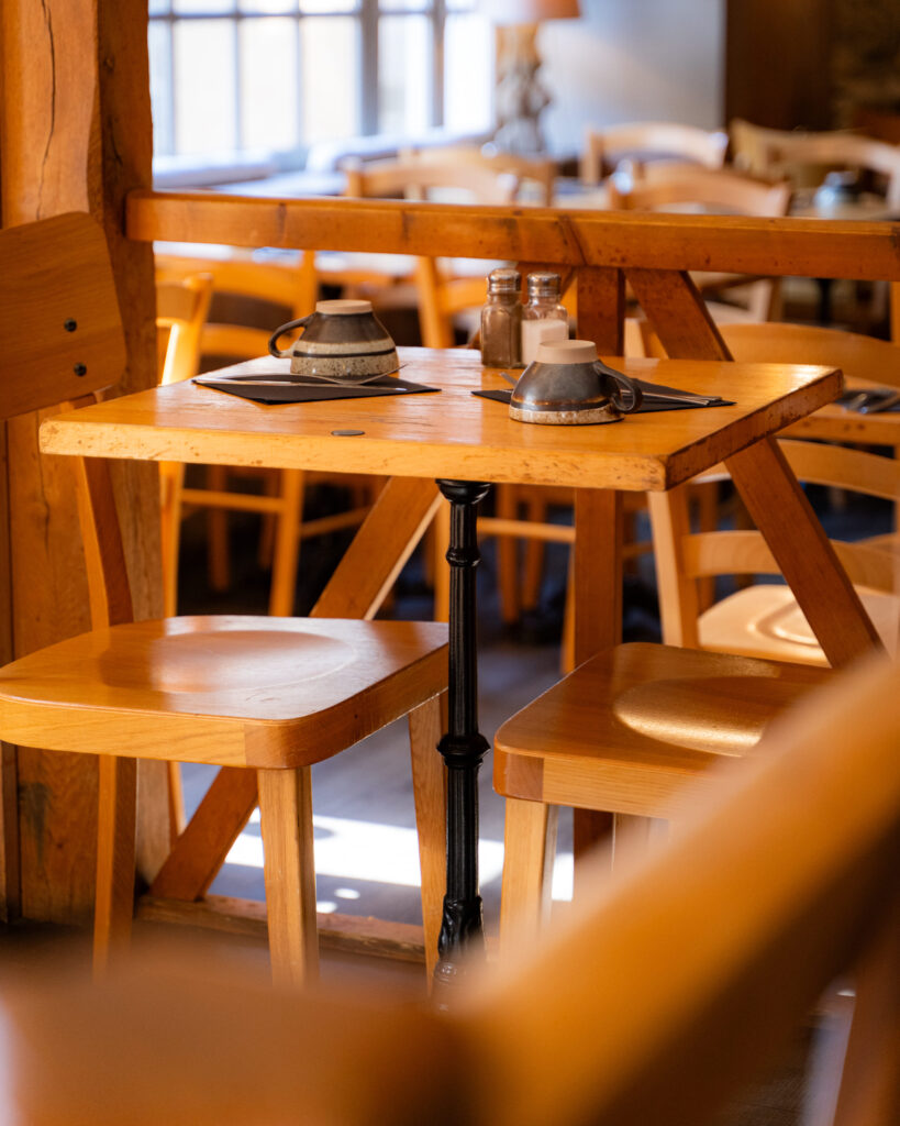 La table de la Crêperie de la Poste à Roscoff
