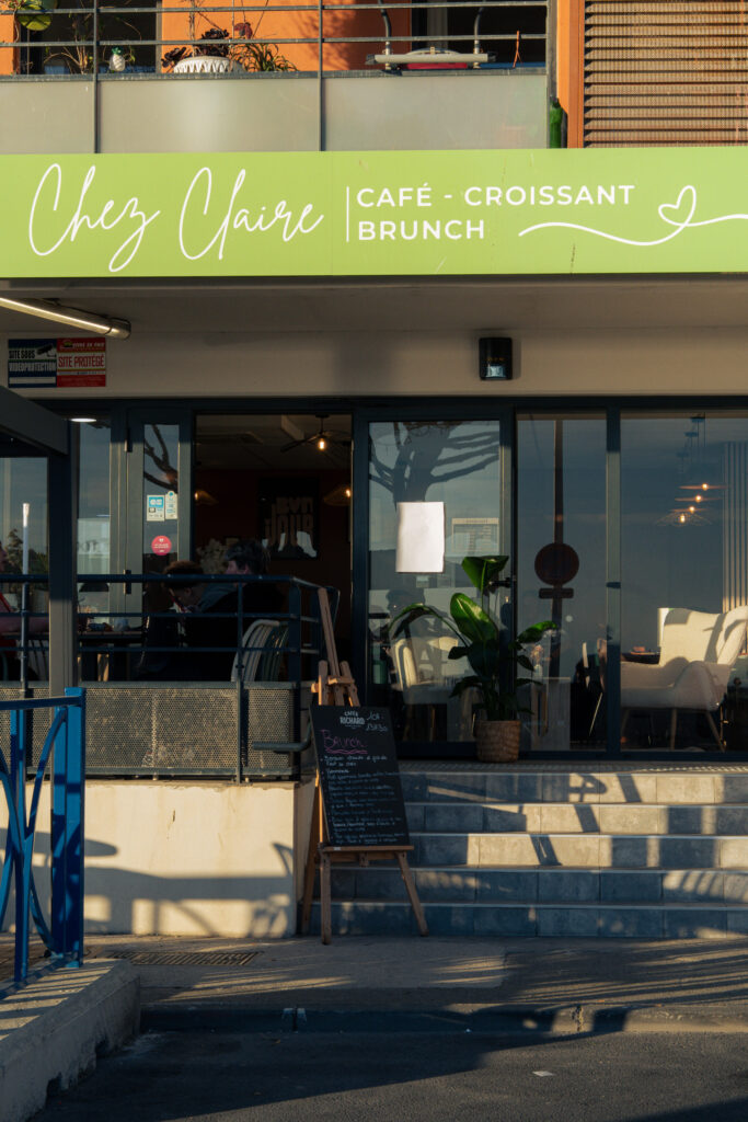 La devanture de Chez Claire à Port-la-Nouvelle