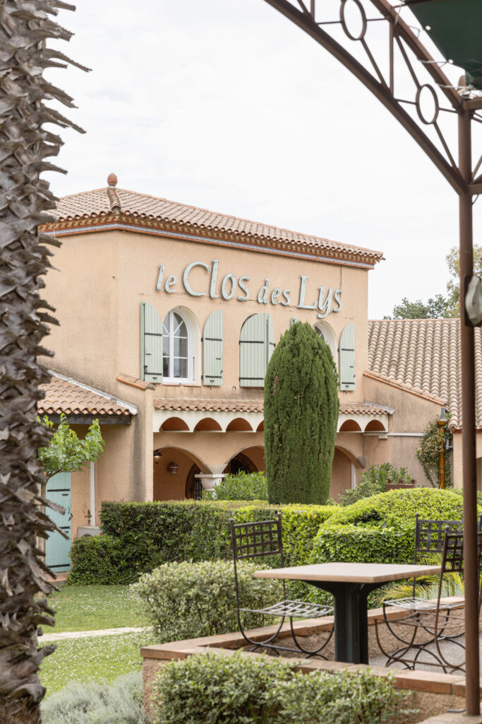 La devanture du Clos des Lys à Perpignan