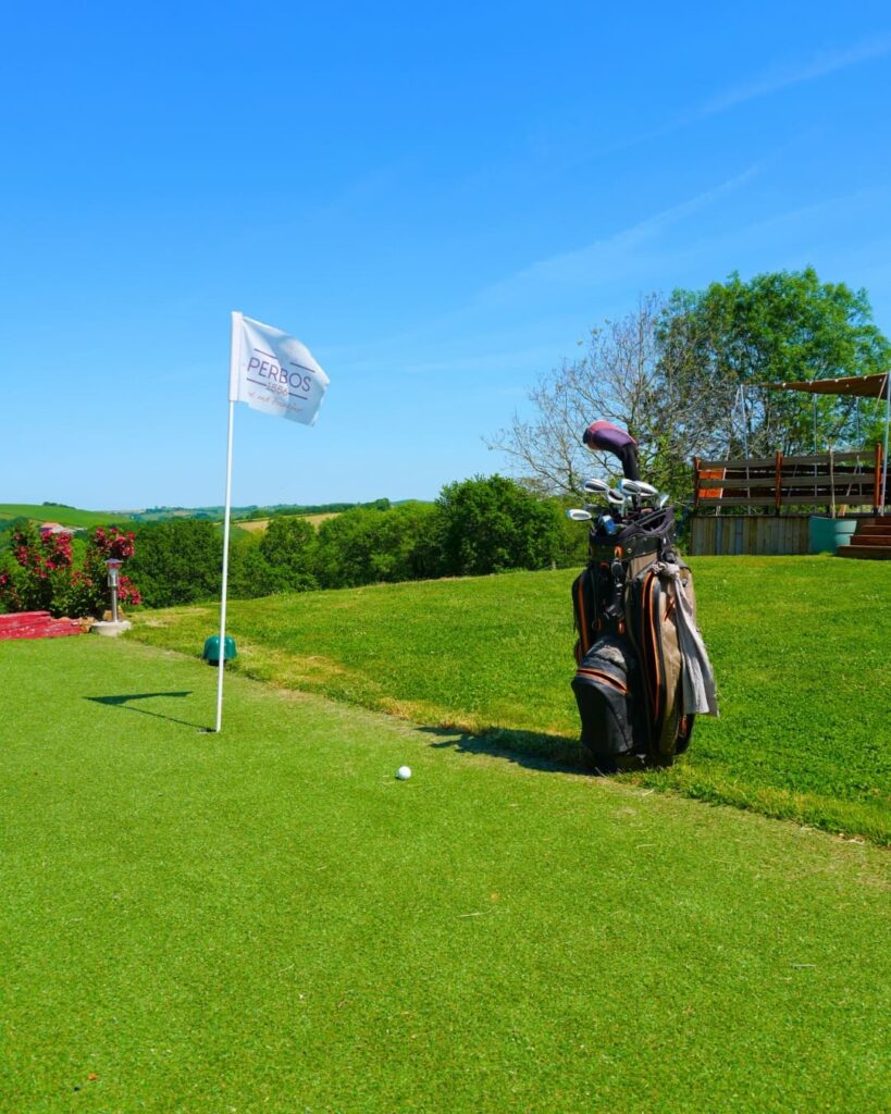 golf de maison perbos 1556 à la bastide clairence