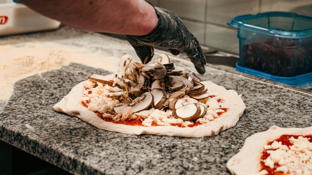 La pizzeria de M Pizza situé à Bretteville sur odon