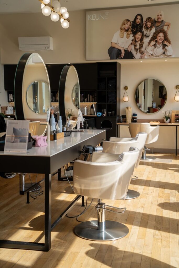 Le salon de coiffure de L'ILe Royale, institut de beauté et salon de coiffure à quelques minutes de Limoges