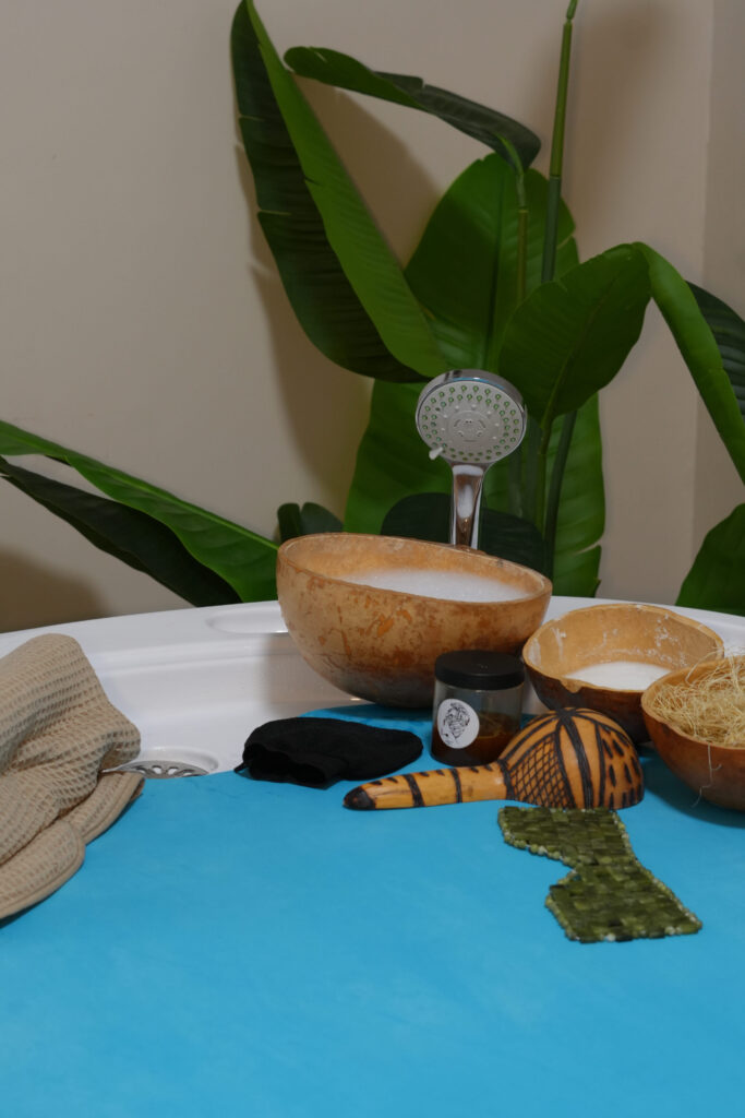 Des accessoires de l'institut l'Afrique En Beauté au Havre