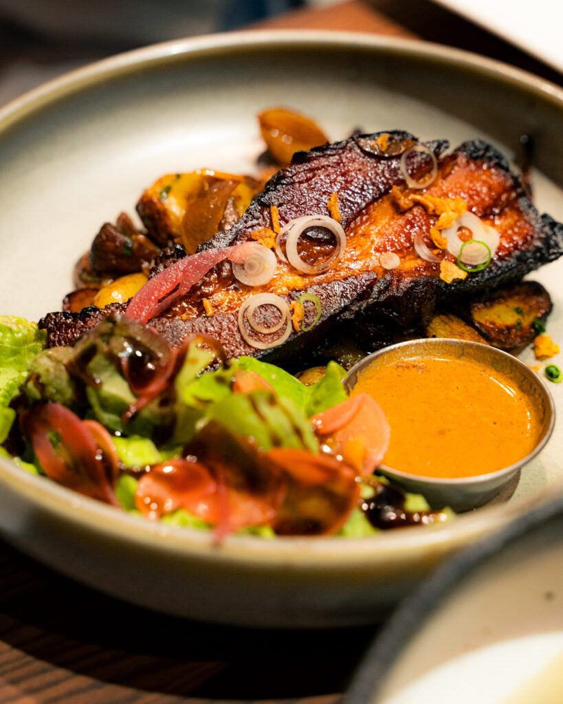 Un plat de cochon du restaurant L'Auberge Renanaise à Saint-Renan