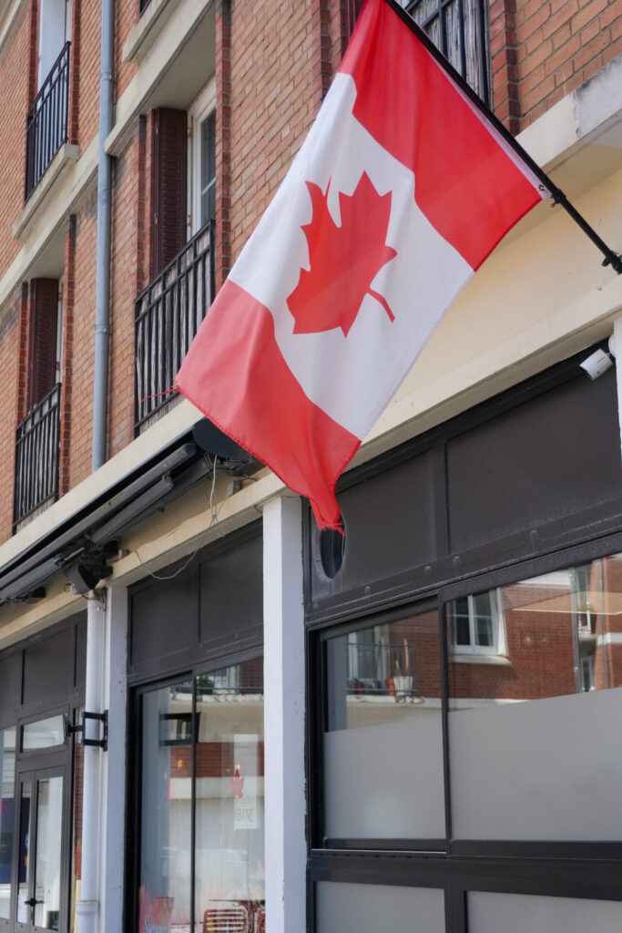 Un drapeau du restaurant la Cabane Maltée au Havre