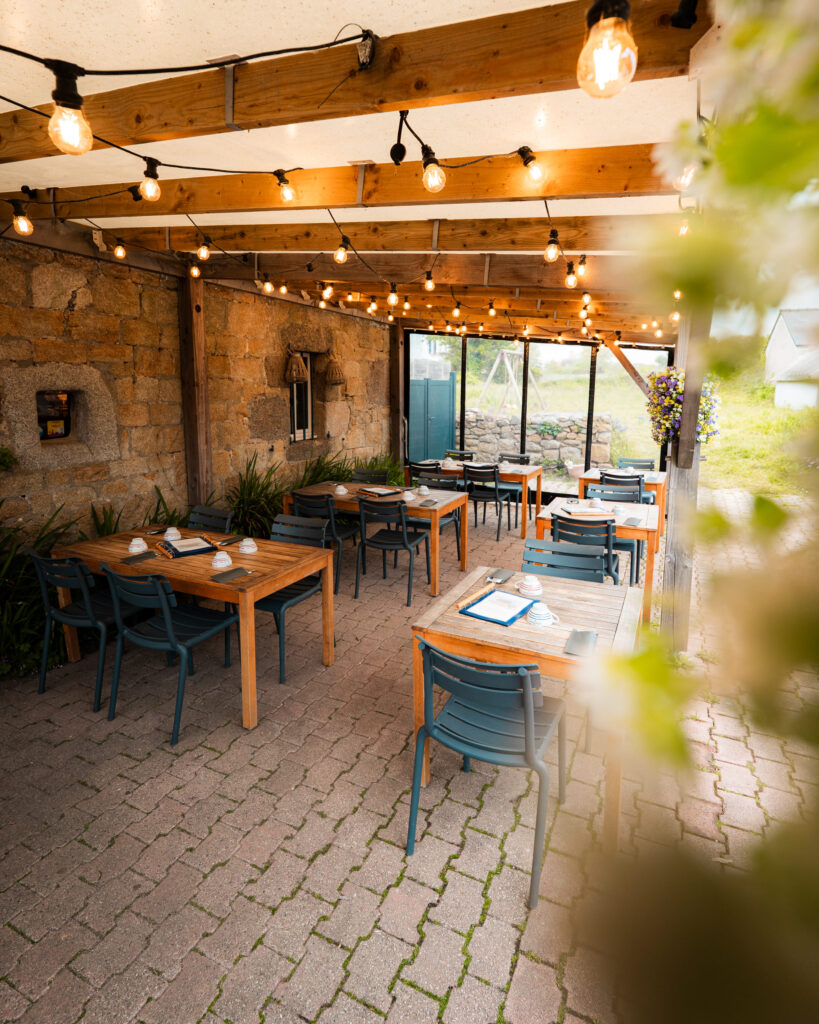 La terrasse du restaurant Ty Gwechall à Porspoder