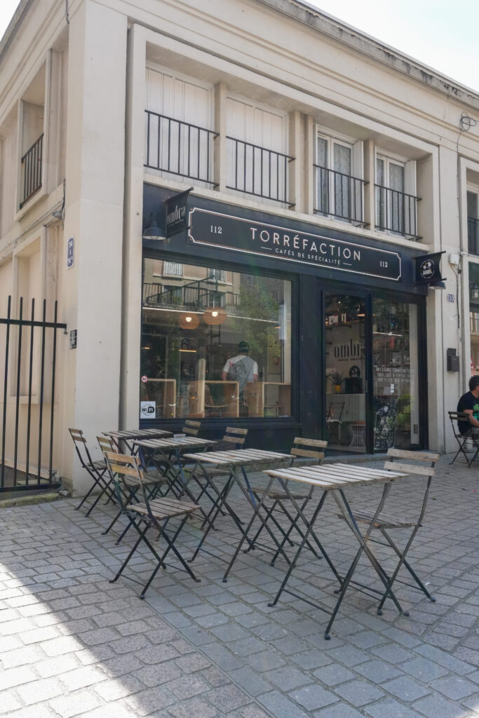 Une devanture chez Kawfi Art Shop Le Havre