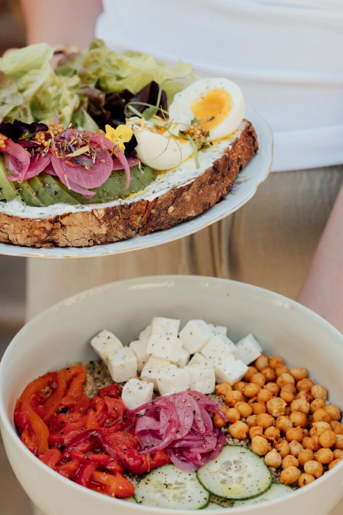 Plutôt tartine de saumon ou quinoa bowl ?
