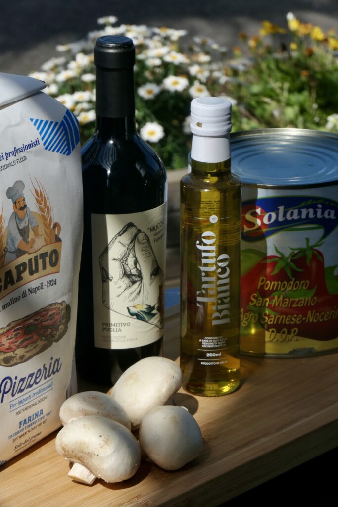 Produits italiens utilisés à la pizzeria à emporter artisanale I Cugini, à Audenge.