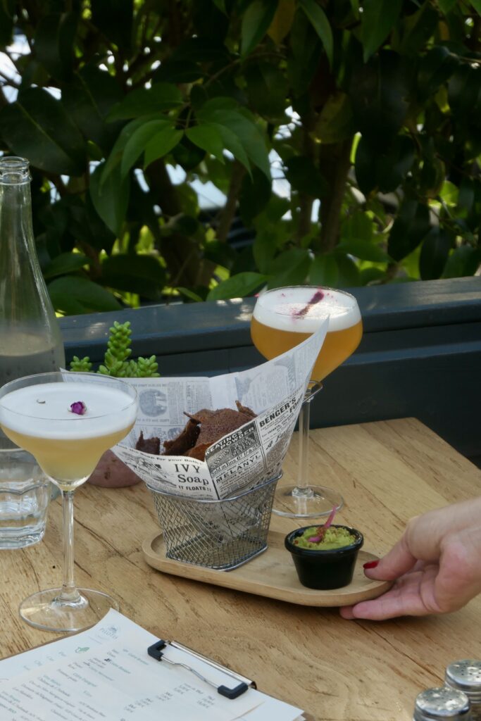 Tapas et cocktails du restaurant de tapas et crêperie avec rooftop, Pilotis, à la Teste-de-Buch.