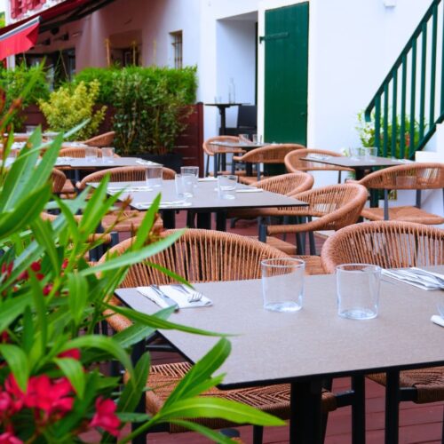 terrasse du bistrot la nivelle à saint pee sur nivelle