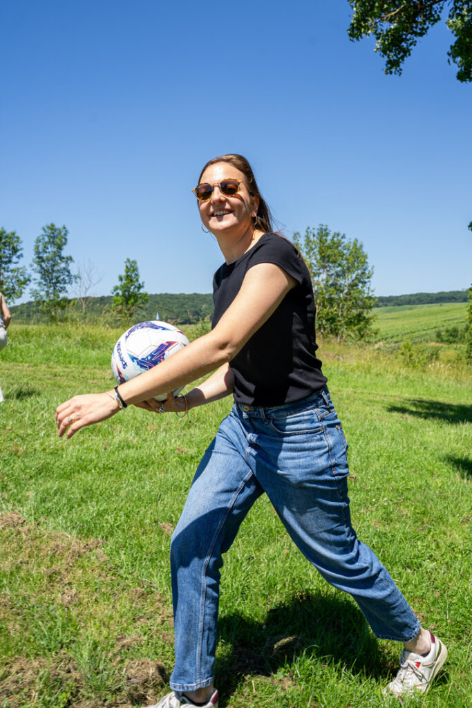 Un parcours de footgolf en 9 trous est proposé chez Accro Paint
