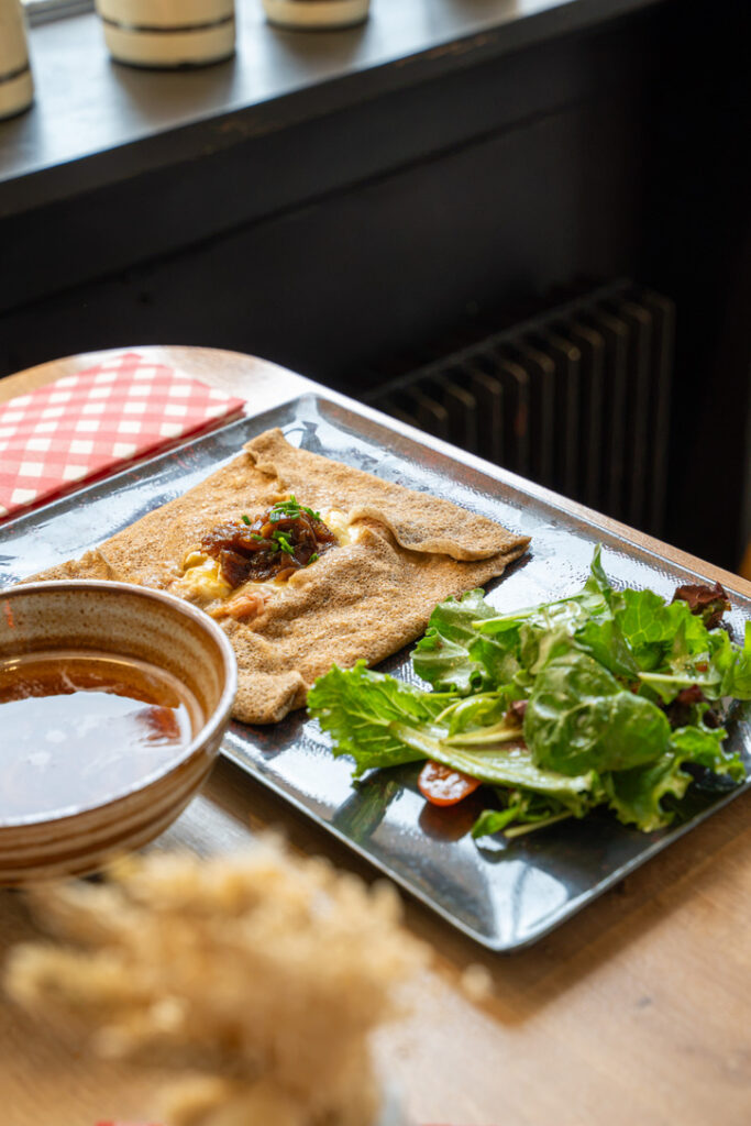 Chez Paulette se veut être une "véritable crêperie rémoise"