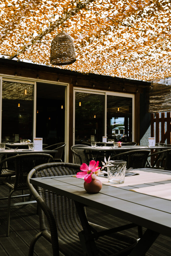 La terrasse du restaurant les Canailles à Ludres
