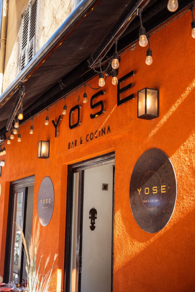 Devanture Yose restaurant