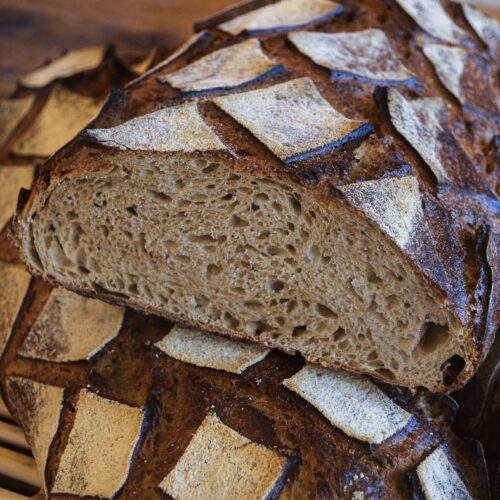Un pain rustique de la boulangerie coffee-shop Bonne Heure à Chambray-lès-Tours