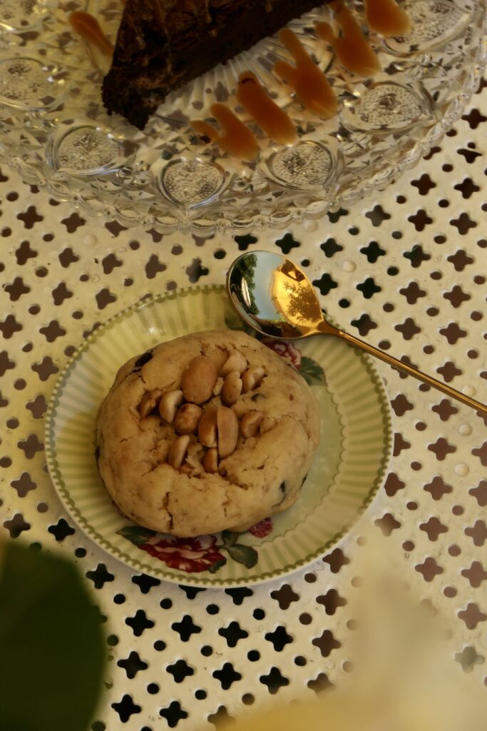 Cookie maison au beurre de cacahuète du café Maison Esmé à Audenge.