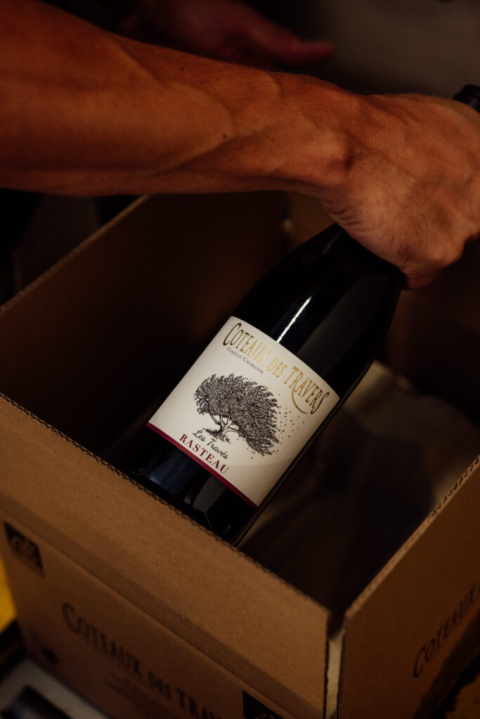 Chaque bouteille est soigneusement emballé