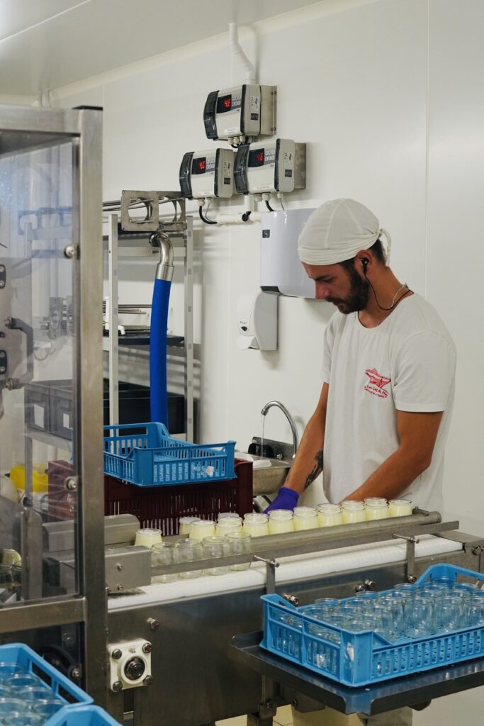 Le labo de production de la ferme Gwel Ar Mor à Saint-Pabu