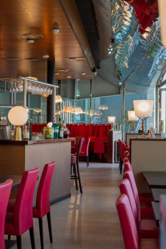 Intérieur style bistrot Café du Théâtre Orléans