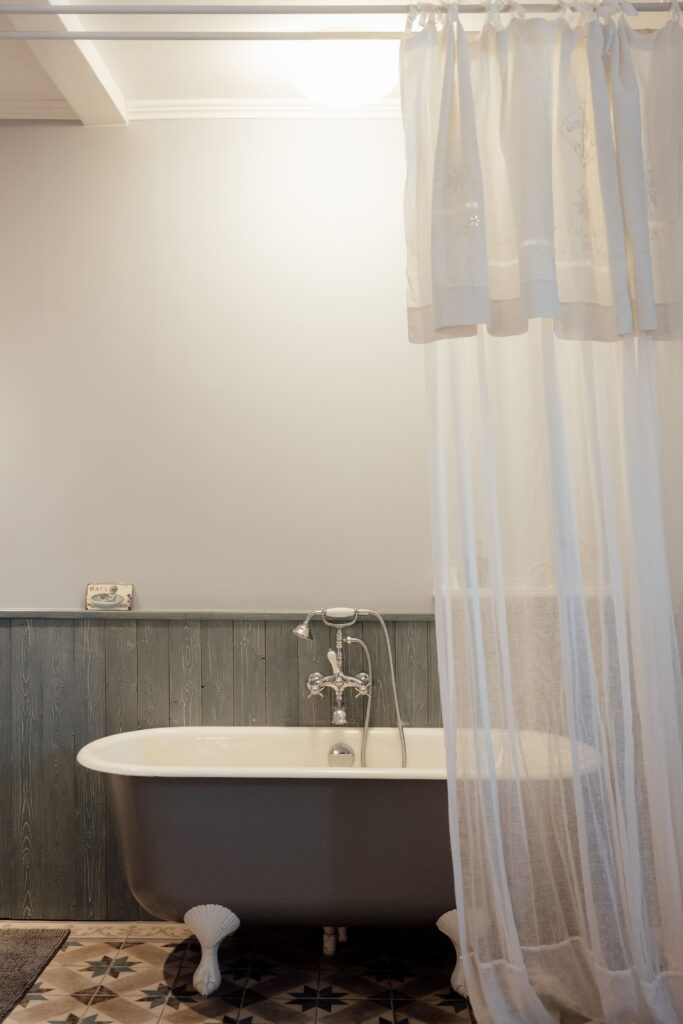 Salle de bain privative et wc dans chaque chambre
