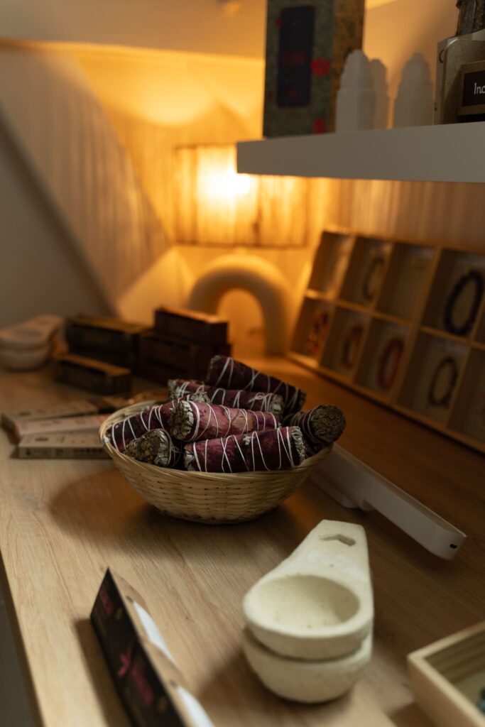 sauge massage énergétique de l'institut quatre coins du monde à rouen