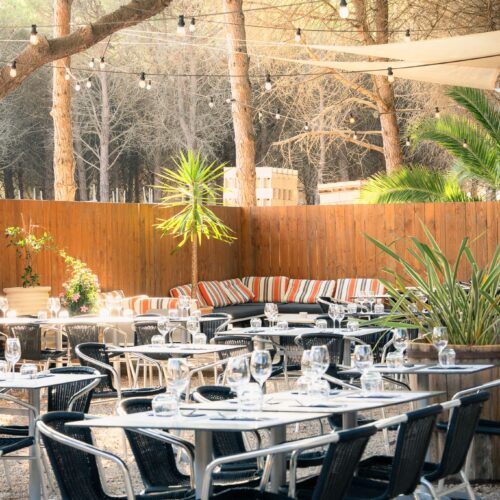 La terrasse de la Cuisine des Filles au Barcarès