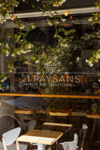 21 Paysans à Nice