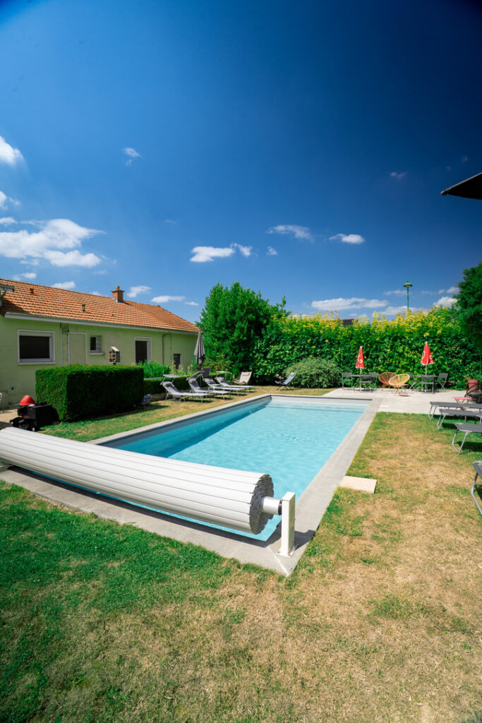 L'hôtel dispose d'une magnifique piscine