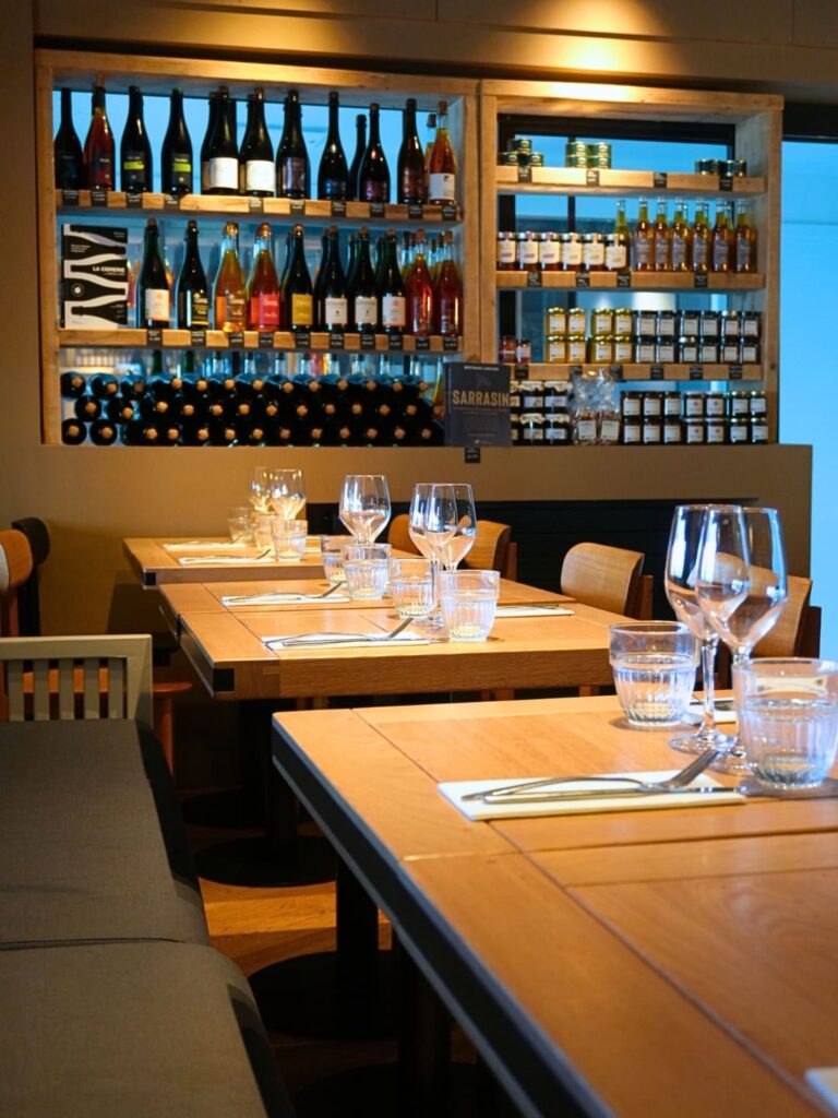 interieur breizh cafe biarritz