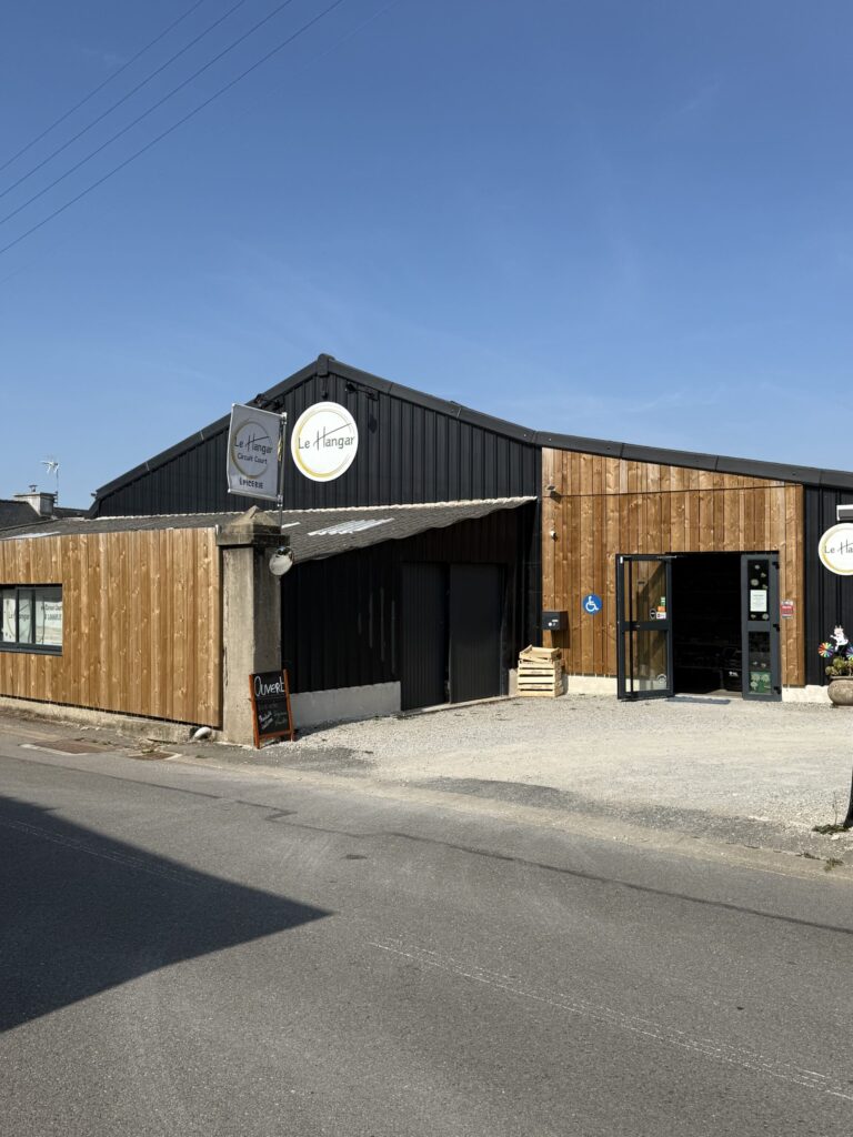 Le Hangar à Lannilis extérieur