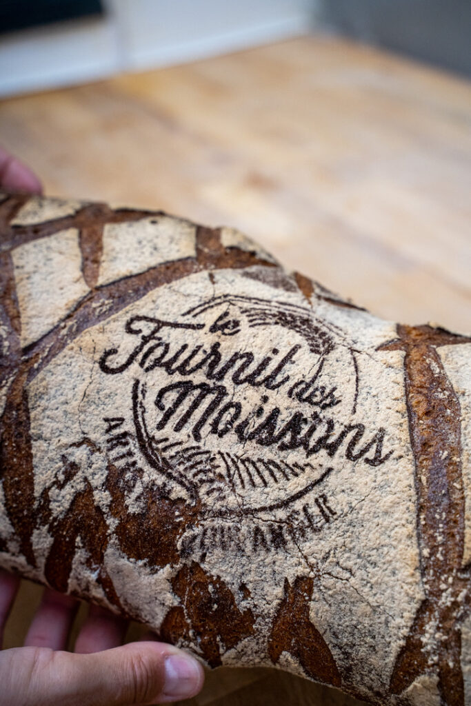 Le Fournil des Moissons fournit directement L'Auberge des Moissons en pain