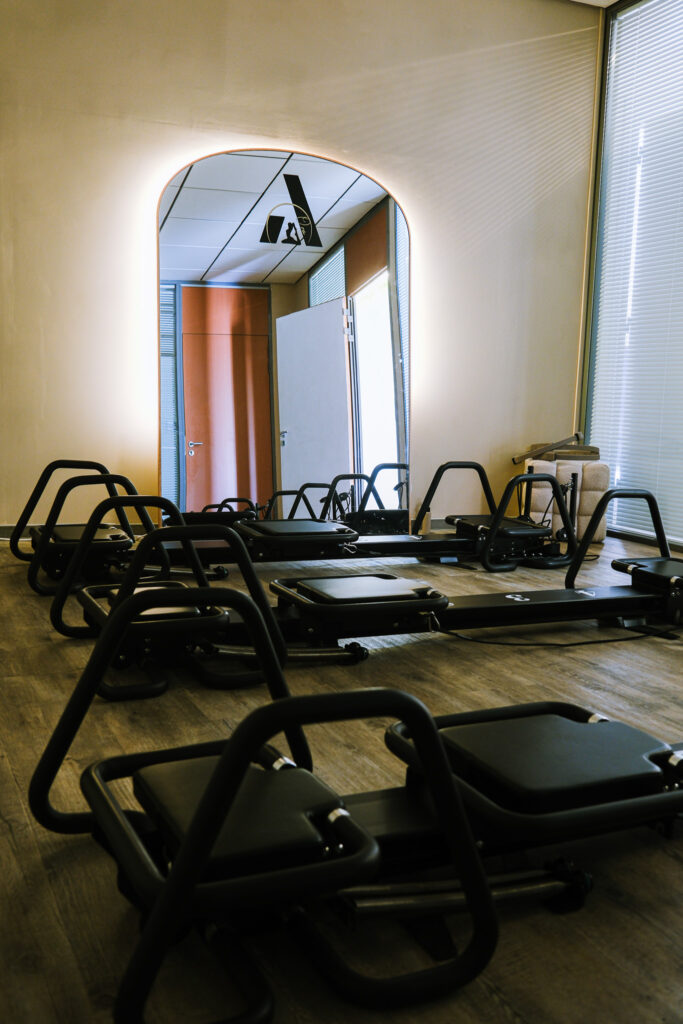 Salle du club de Pilates Aora