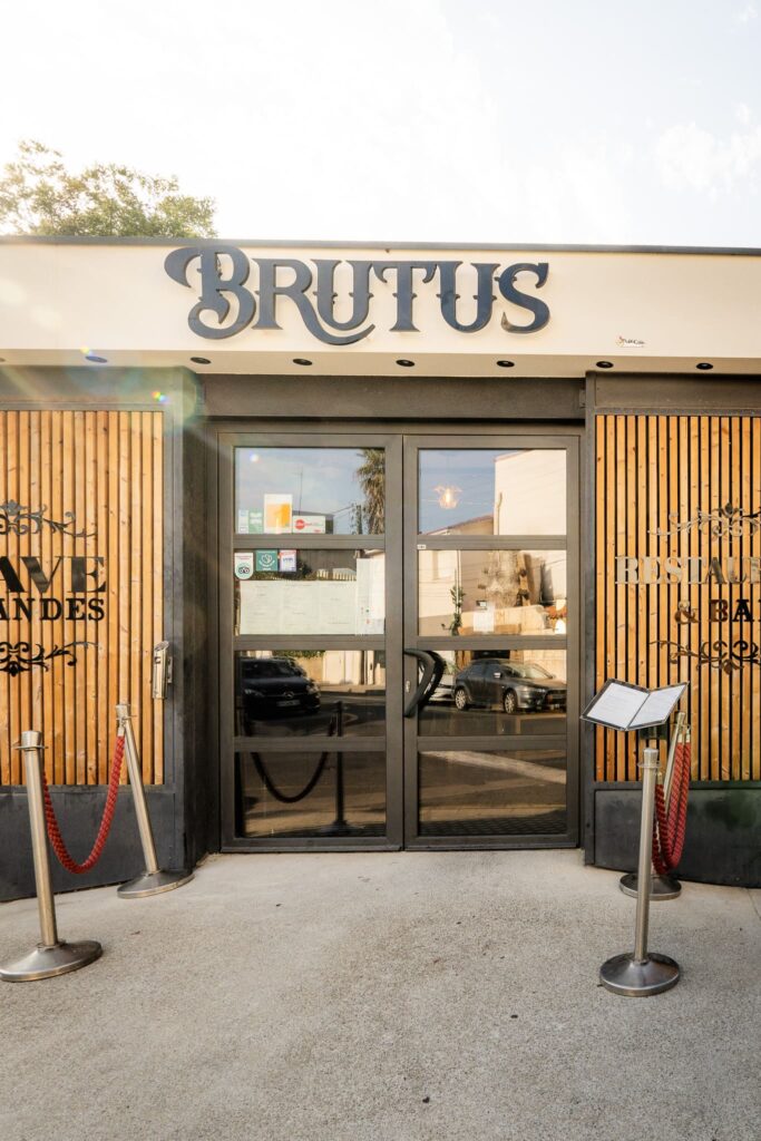 La devanture du restaurant Brutus à Canet en Roussillon