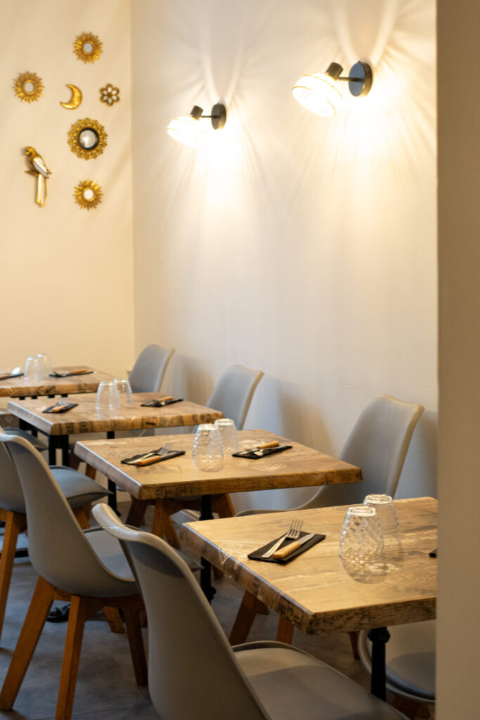 salle du restaurant traditionnel feur feur à rouen