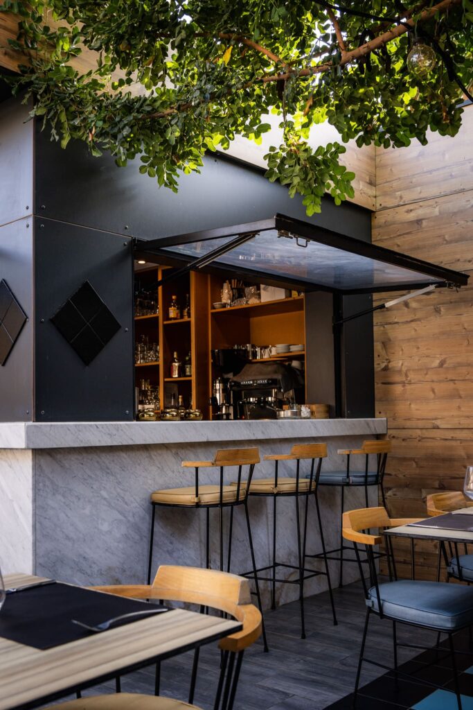Le patio du restaurant Brutus à Canet en Roussillon
