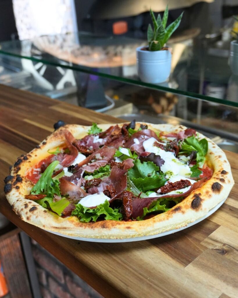 pizza four luigi's pizza hasparren