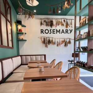 Rosemary à Nantes